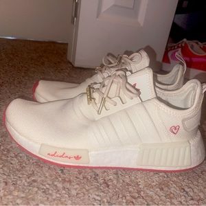 Adidas Valentines Day 2023 NMD_R1 Shoes.